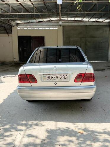 Mercedes E 220 1999, 666,900 km - 2.2 l - Kürdəmir