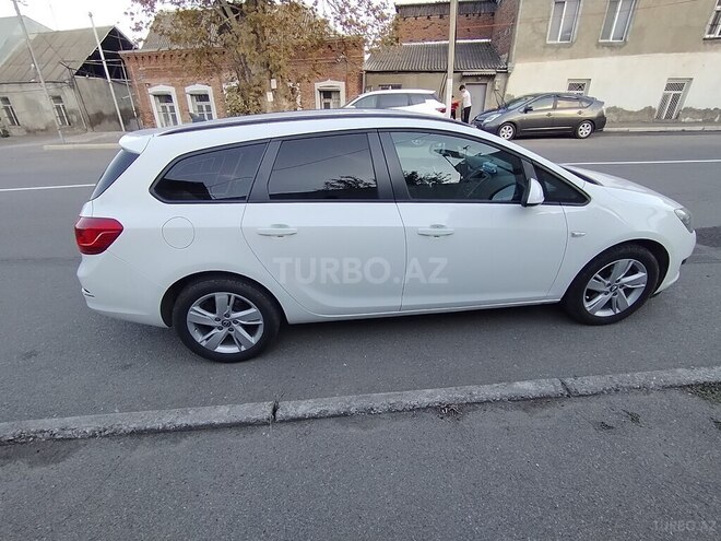 Opel Astra 2015, 246,000 km - 1.6 l - Gəncə