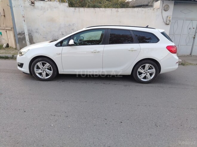 Opel Astra 2015, 246,000 km - 1.6 l - Gəncə