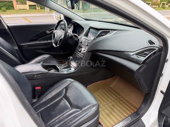 Hyundai Grandeur 2015, 179,000 km - 2.2 л - Bakı