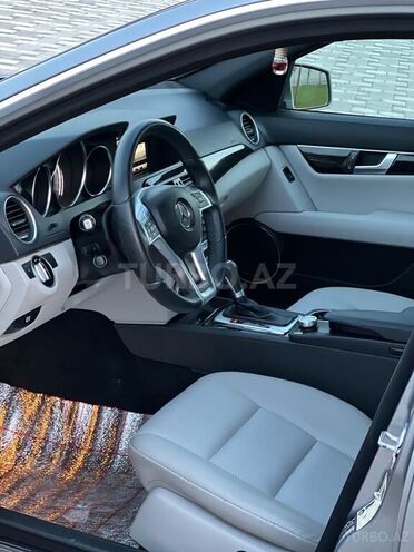 Mercedes C 250 2014, 258,281 km - 1.8 l - Bakı