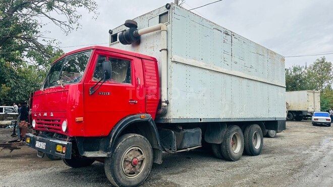 KamAz 53212 1985, 680,000 km - 11.0 l - Ağcabədi