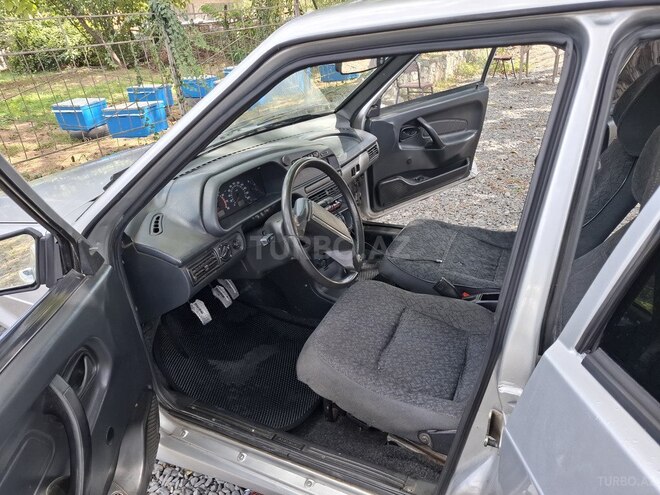 LADA (VAZ) 2115 2004, 380,000 km - 1.5 л - Qax