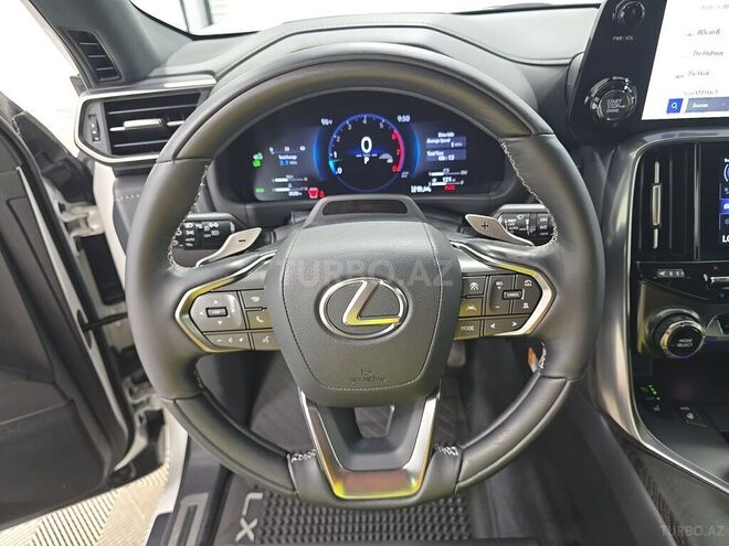 Lexus LX 600 2025, 5,665 km - 3.5 л - Bakı
