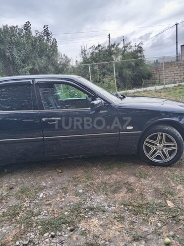 Mercedes C 220 1993, 390,000 km - 2.2 l - Mingəçevir