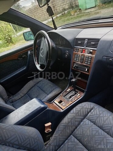 Mercedes C 220 1993, 390,000 km - 2.2 l - Mingəçevir