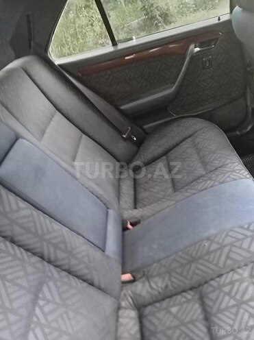 Mercedes C 220 1993, 390,000 km - 2.2 l - Mingəçevir