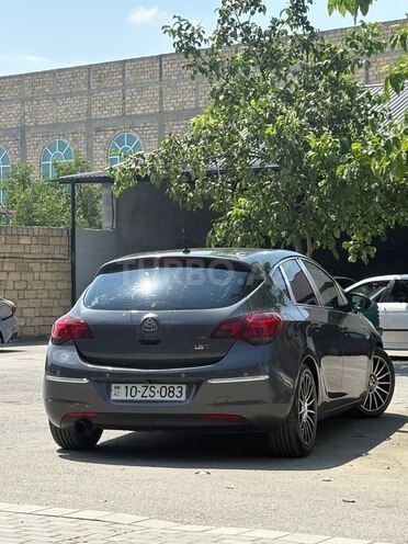 Opel Astra 2010, 320,000 km - 1.4 l - Gəncə