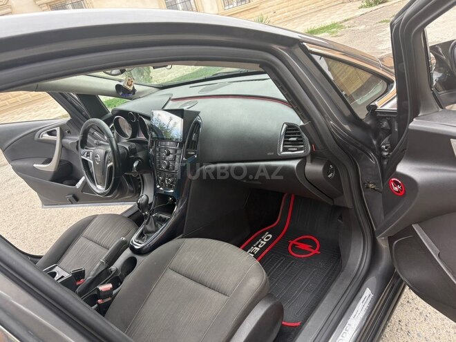 Opel Astra 2010, 320,000 km - 1.4 l - Gəncə