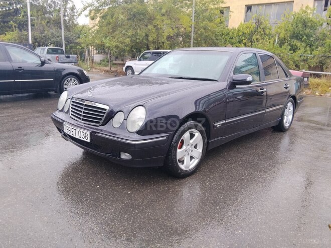 Mercedes E 220 2001, 435,000 km - 2.2 l - Bakı