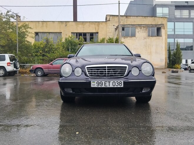 Mercedes E 220 2001, 435,000 km - 2.2 l - Bakı