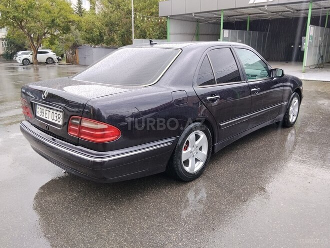 Mercedes E 220 2001, 435,000 km - 2.2 l - Bakı