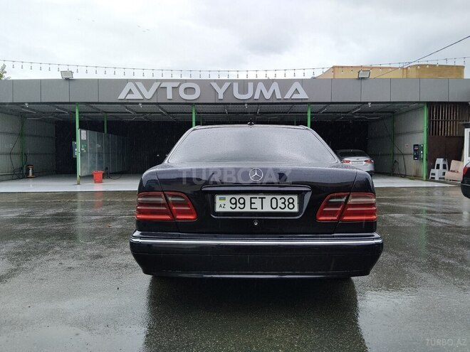 Mercedes E 220 2001, 435,000 km - 2.2 l - Bakı