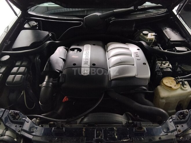 Mercedes E 220 2001, 435,000 km - 2.2 l - Bakı