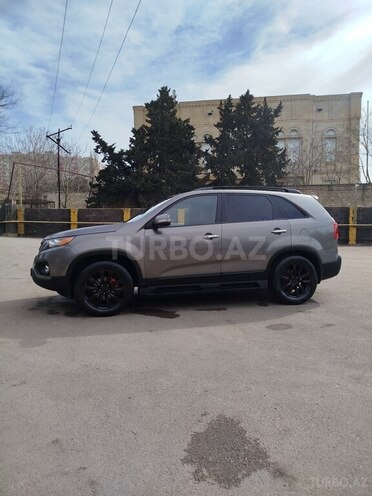 Kia Sorento 2009, 218,500 km - 2.0 l - Bakı