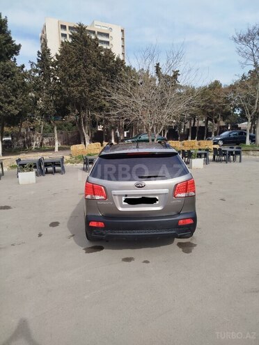 Kia Sorento 2009, 218,500 km - 2.0 l - Bakı