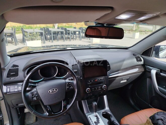 Kia Sorento 2009, 218,500 km - 2.0 l - Bakı