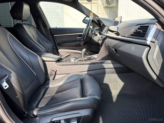 BMW 330 2016, 200,000 km - 2.0 l - Bakı