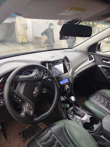 Hyundai Santa Fe 2014, 207,000 km - 2.0 l - Salyan
