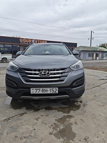 Hyundai Santa Fe 2014, 207,000 km - 2.0 l - Salyan