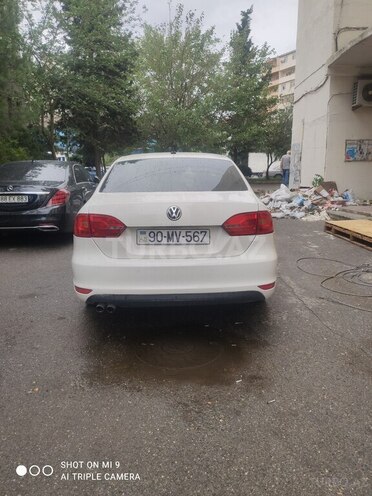 Volkswagen Jetta 2013, 330,000 km - 2.0 л - Bakı