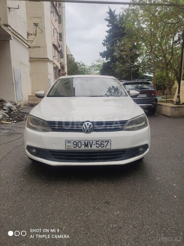 Volkswagen Jetta 2013, 330,000 km - 2.0 л - Bakı
