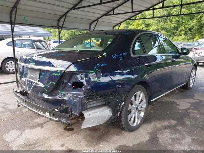 Mercedes E 300 4MATIC 2019, 68,550 km - 2.0 л - Bakı