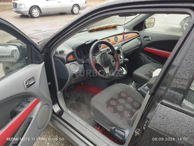 Mitsubishi Airtrek 2002, 210,000 km - 2.0 l - Bakı