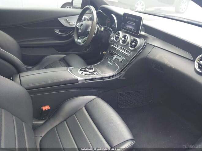 Mercedes C 300 4MATIC 2018, 66,376 km - 2.0 l - Bakı