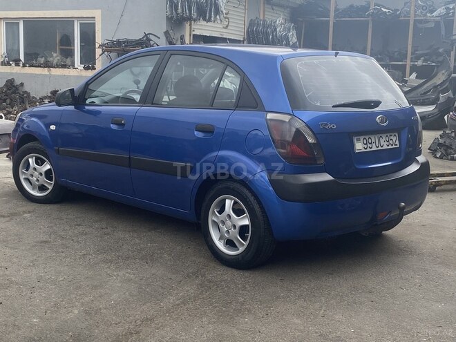 Kia Rio 2005, 300,000 km - 1.5 l - Bakı