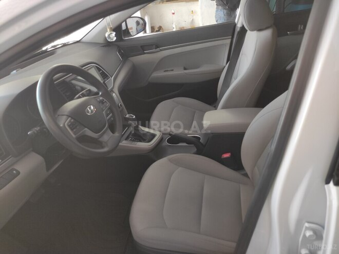 Hyundai Elantra 2016, 209,215 km - 2.0 l - Ordubad