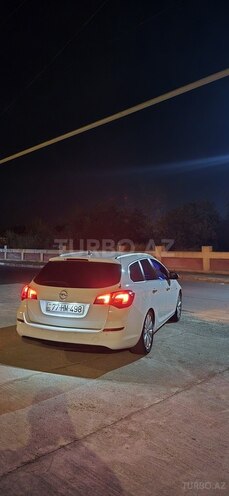 Opel Astra 2012, 330,000 km - 1.3 l - Ucar