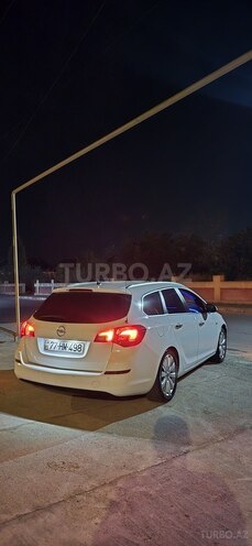 Opel Astra 2012, 330,000 km - 1.3 l - Ucar
