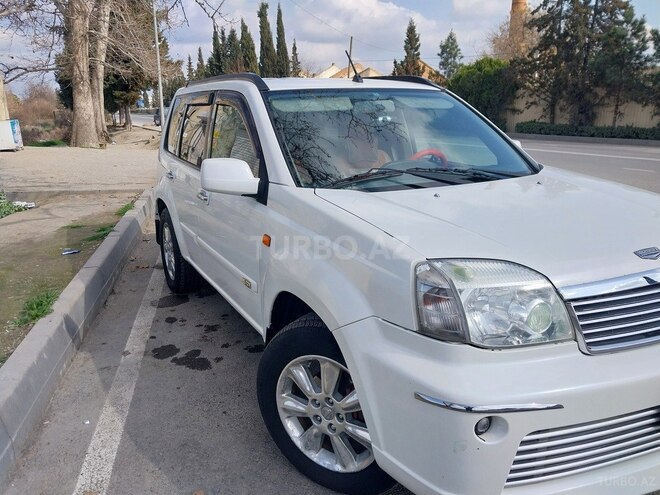 Nissan X-Trail 2001, 270,000 km - 2.5 л - Yevlax