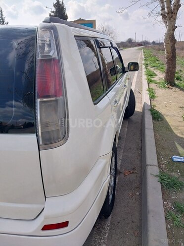 Nissan X-Trail 2001, 270,000 km - 2.5 л - Yevlax