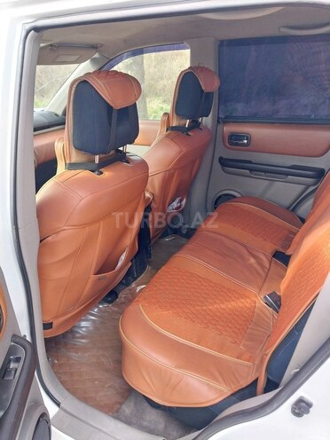 Nissan X-Trail 2001, 270,000 km - 2.5 л - Yevlax