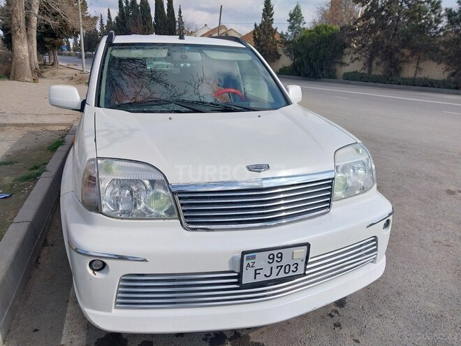 Nissan X-Trail 2001, 270,000 km - 2.5 л - Yevlax