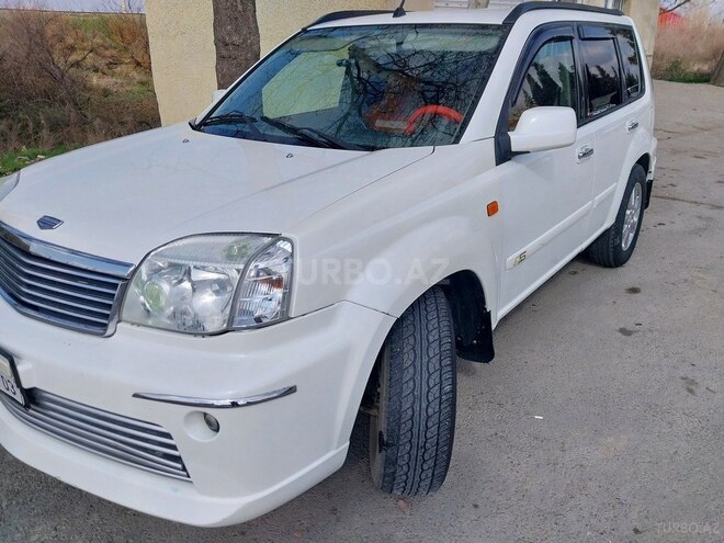 Nissan X-Trail 2001, 270,000 km - 2.5 л - Yevlax