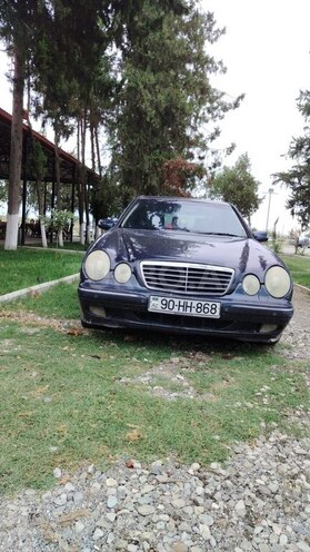 Mercedes E 240 2000, 325,500 km - 2.4 l - Kürdəmir