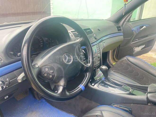 Mercedes E 220 2005, 450,000 km - 2.2 l - Zaqatala