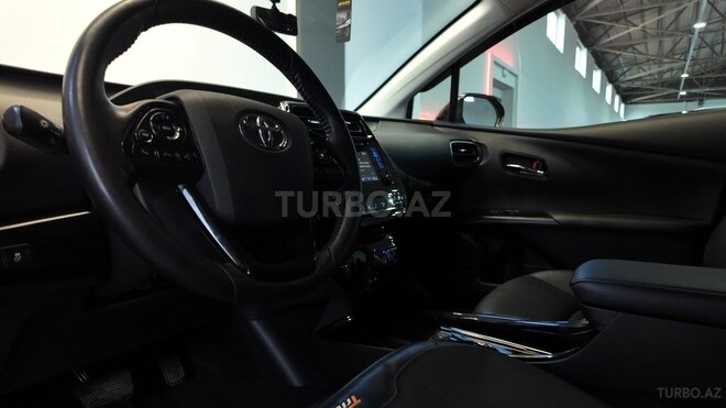 Toyota Prius 2019, 71,500 km - 1.8 l - Bakı