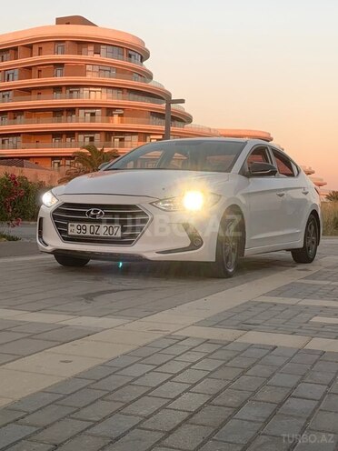 Hyundai Avante 2016, 250,000 km - 1.6 l - Bakı