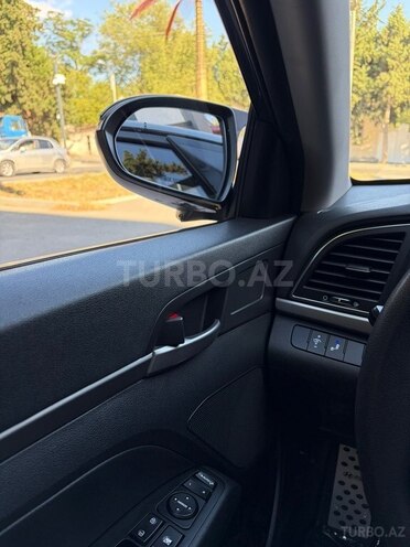 Hyundai Elantra 2018, 200,000 km - 1.6 л - Mingəçevir
