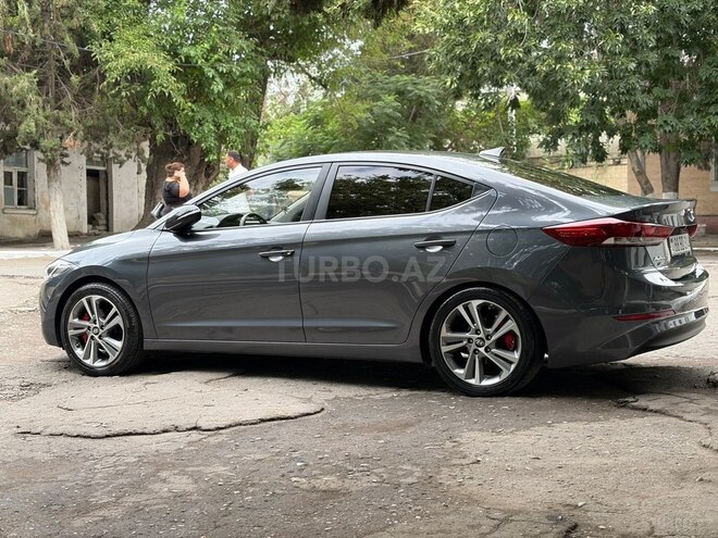 Hyundai Elantra 2018, 200,000 km - 1.6 л - Mingəçevir