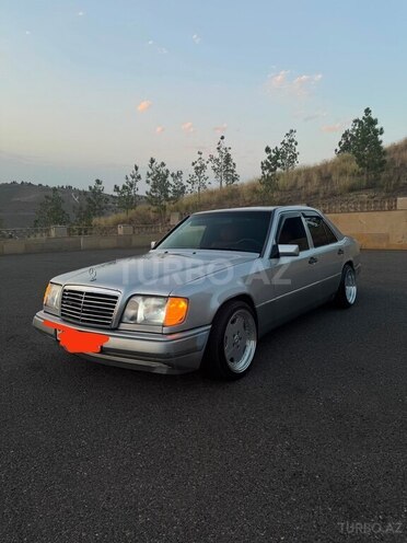 Mercedes E 200 1994, 354,756 km - 2.0 l - Füzuli