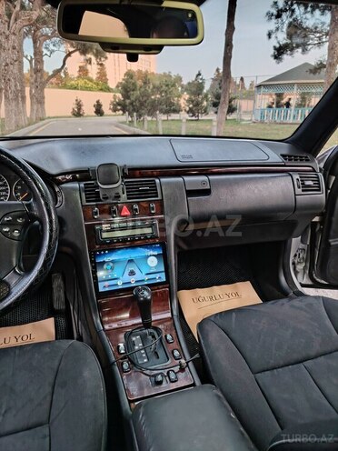 Mercedes E 230 1995, 470,000 km - 2.3 l - Bakı