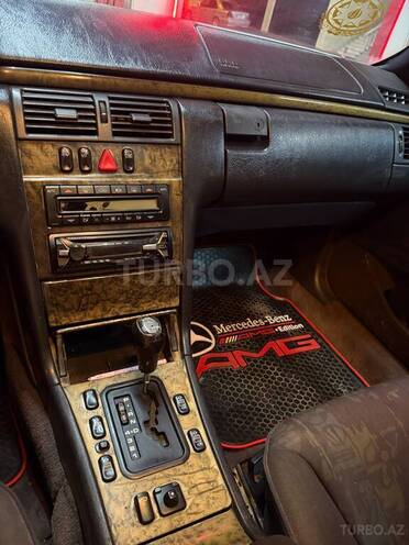 Mercedes E 200 1997, 450,000 km - 2.0 l - Mingəçevir
