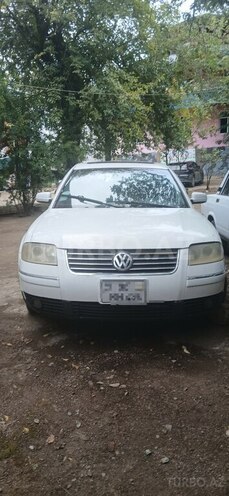 Volkswagen Passat 2003, 480,000 km - 1.8 l - Biləsuvar