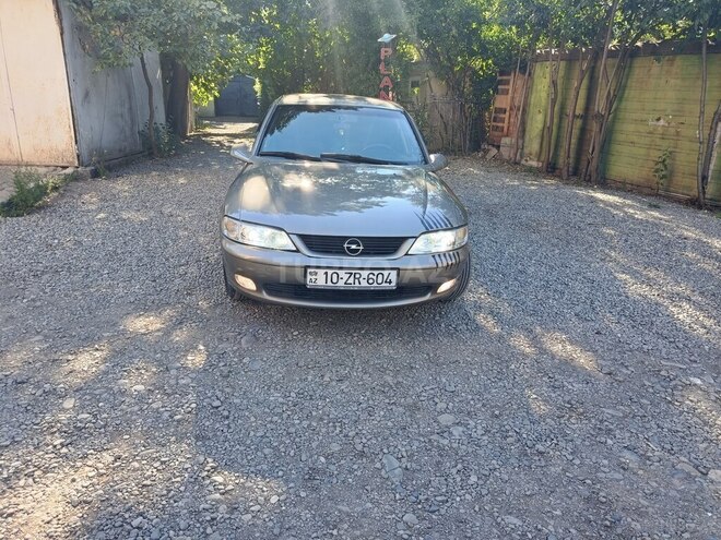 Opel Vectra 1996, 333,327 km - 1.8 l - Gəncə