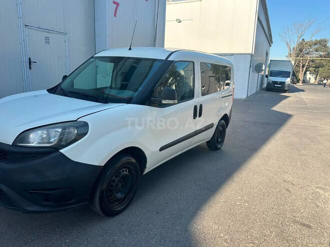 Fiat Doblo 2018, 330,000 km - 1.4 l - Bakı
